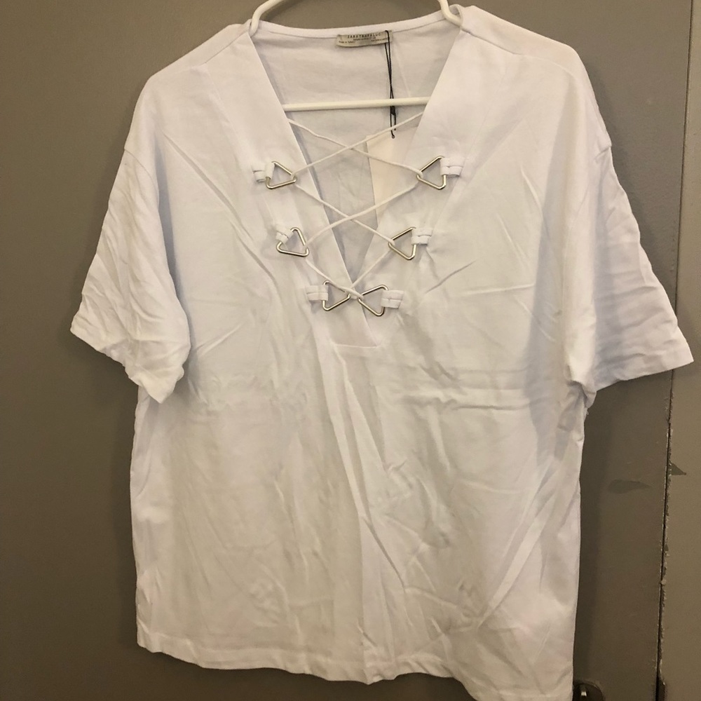 Oversized white lattice front top.